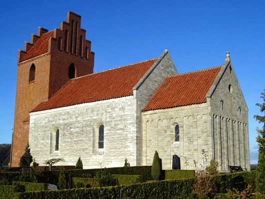 Kildebrønde kirke set fra nord